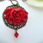 Vintage style red flower ne..
