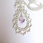 Romantic offwhite necklace,..