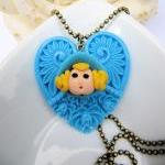 Cute large blue heart neckl..