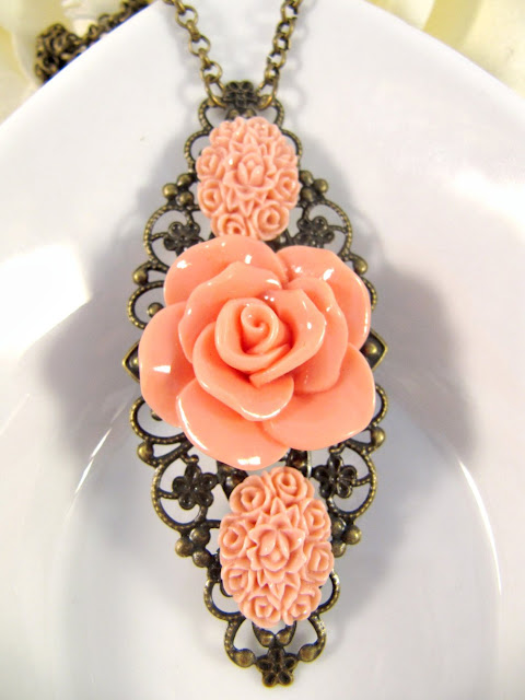 Vintage style peach flower necklace