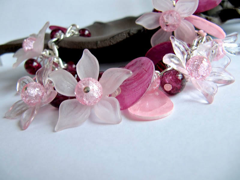 Pink chunky flower bracelet with free flower pink ring